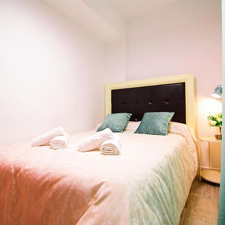 דירות סביליה Edomus Playa Y Sol Boutique מראה חיצוני תמונה